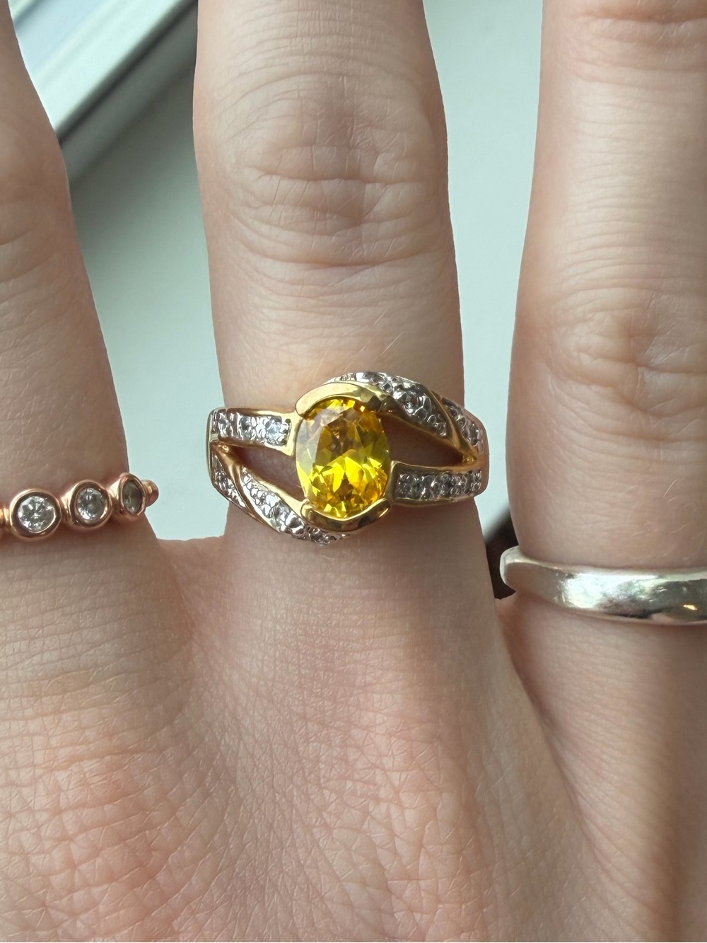 Vintage Gold Ring Yellow Gemstone